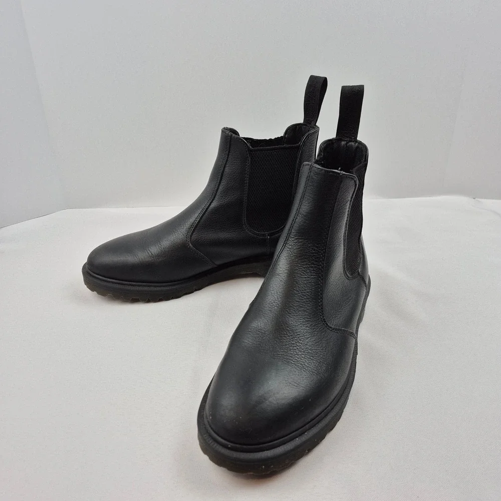 Dr. Martens 2976 Black Leather Chelsea Boots Womens 10 Mens 9 Lug Sole GV02R‎